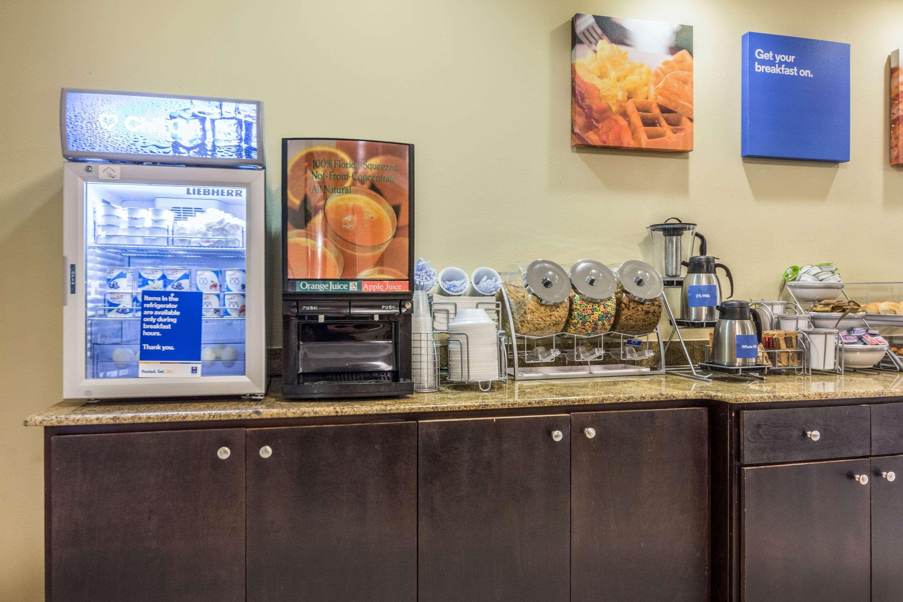 Comfort Inn & Suites Scott-West Lafayette מראה חיצוני תמונה